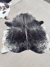 Load image into Gallery viewer, Cowhide Rug