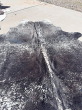 Load image into Gallery viewer, Cowhide Rug