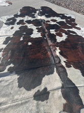 Load image into Gallery viewer, Cowhide Rug