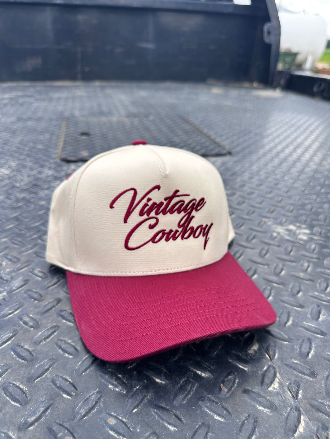 Vintage Cowboy - Maroon